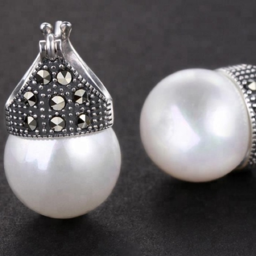 Pearl earring - Picture 3 of 6
